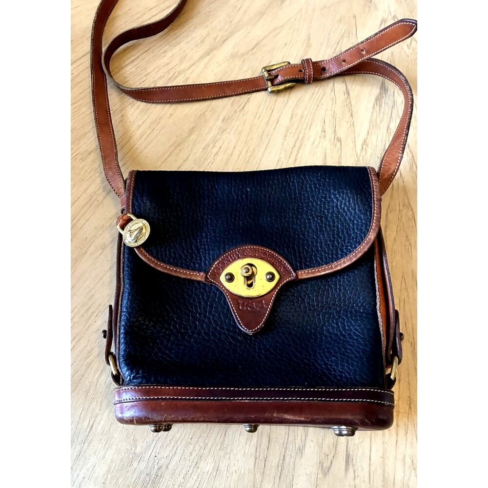 Vintage Dooney & Bourke All Weather Leather Crossbody Bag USA 80s 90s Equestrian